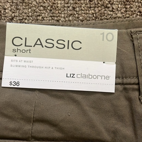 Liz Claiborne classic twill short size 10 - Picture 5 of 6